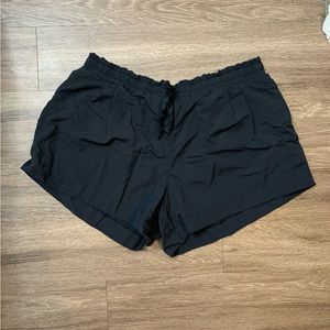 all in motion high rise shorts - black